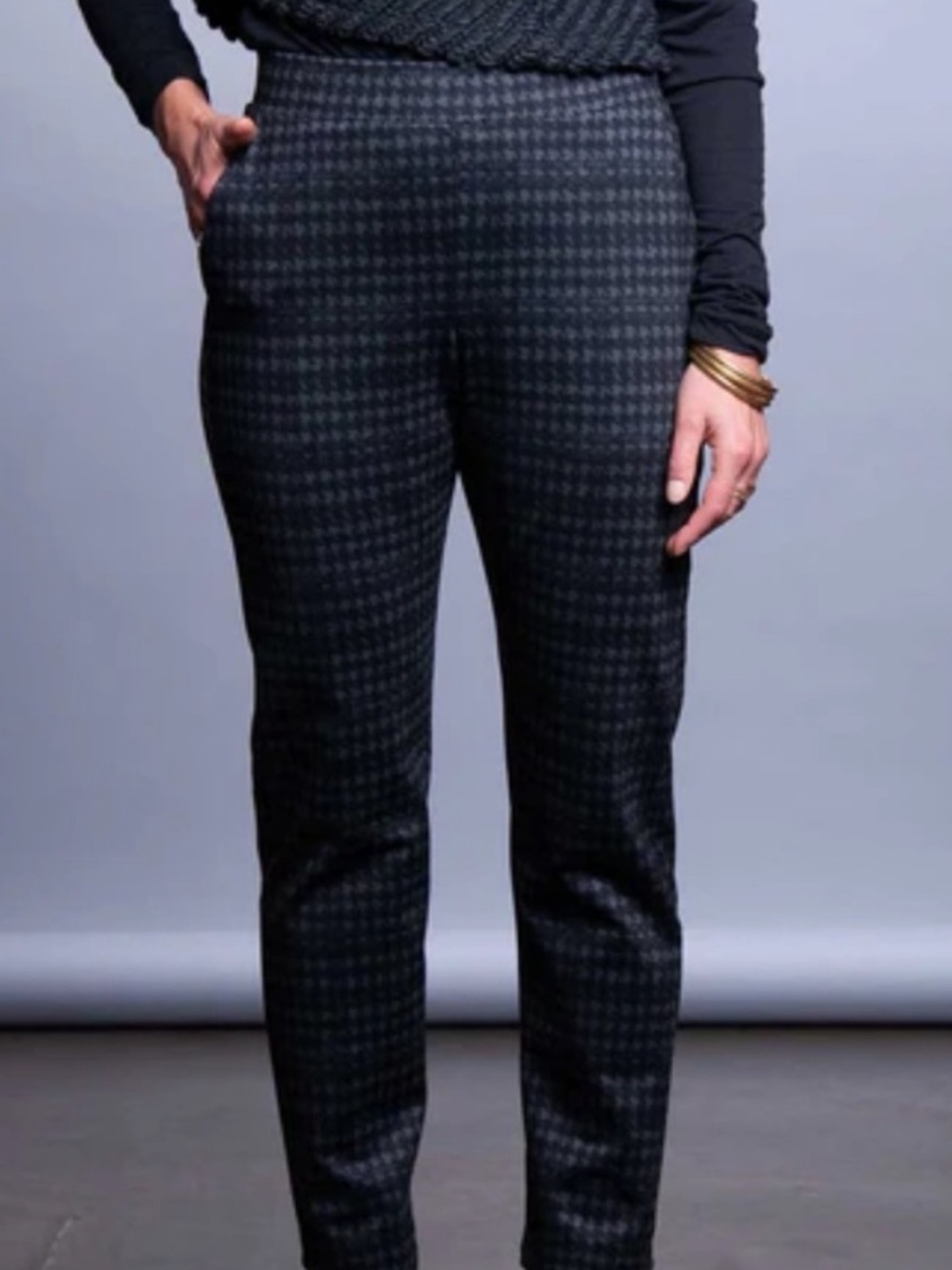 Kut from the Kloth Women's Straight Leg Pants in Charcoal Plaid
